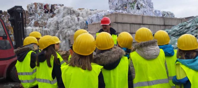 Besuch im Müllheizkraftwerk und bei Recyclingfirmen